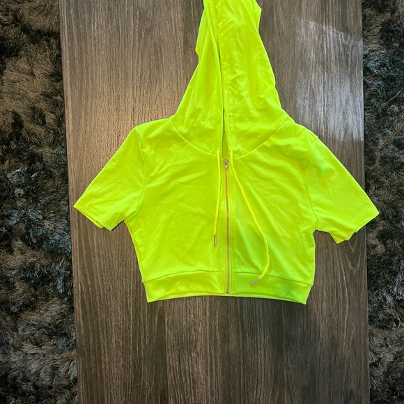 Two piece hoodie short set - Picture 3 of 4